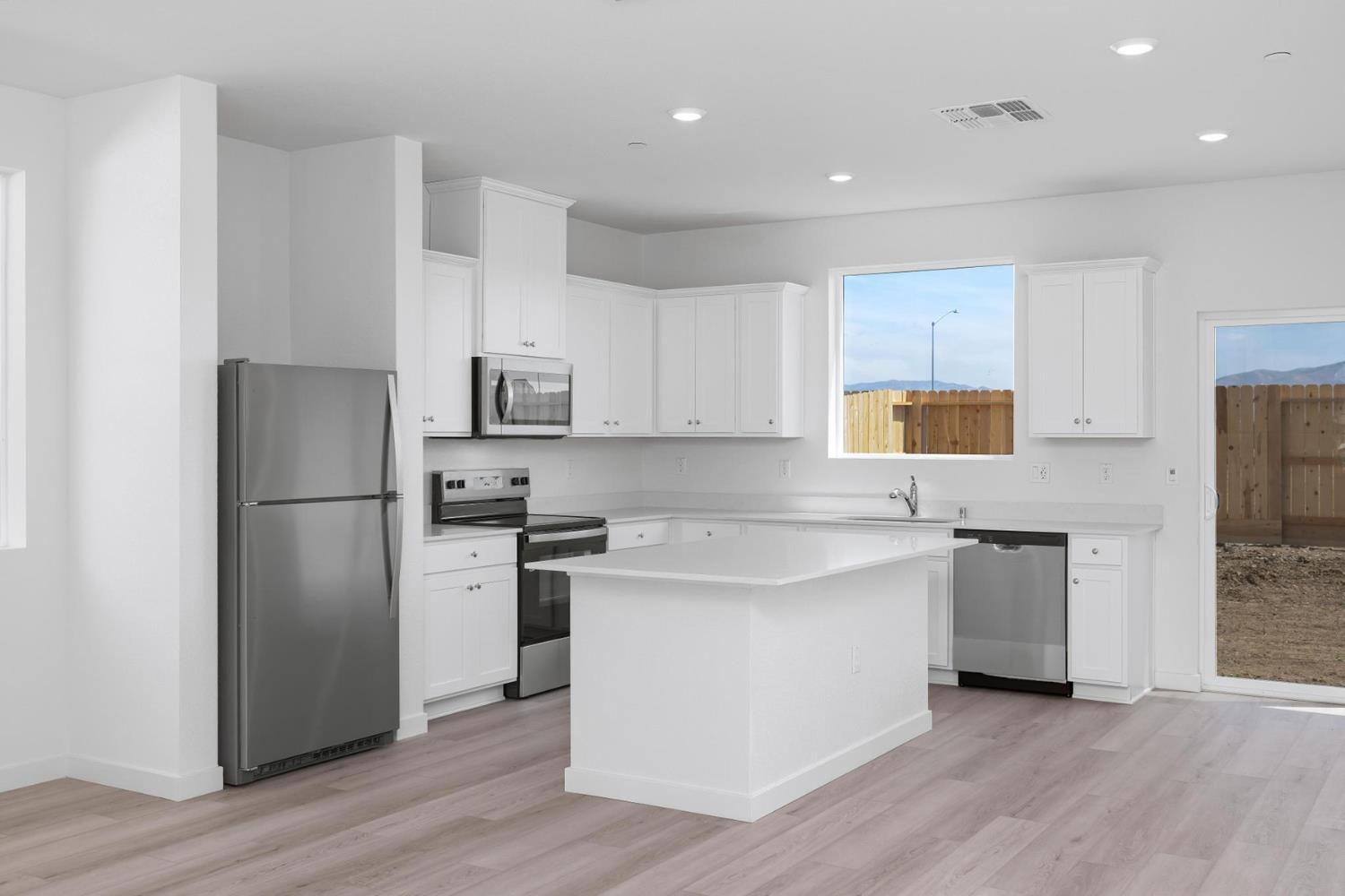 820 Helmsley Lane Patterson CA 95363