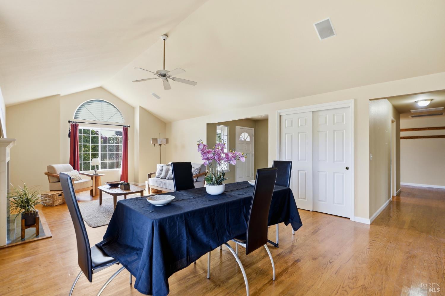 407 Woodley Place Santa Rosa CA 95409