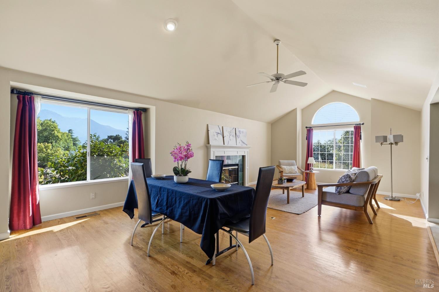 407 Woodley Place Santa Rosa CA 95409