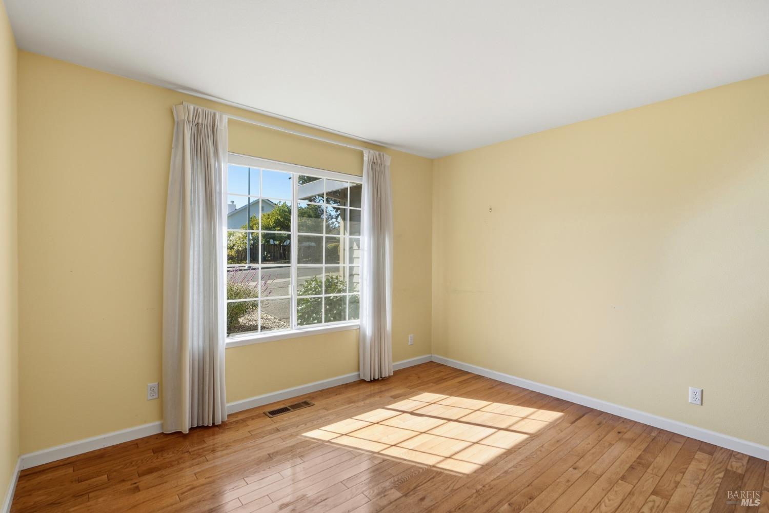 407 Woodley Place Santa Rosa CA 95409