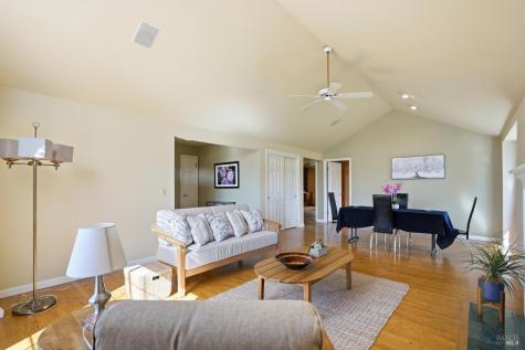 407 Woodley Place Santa Rosa CA 95409