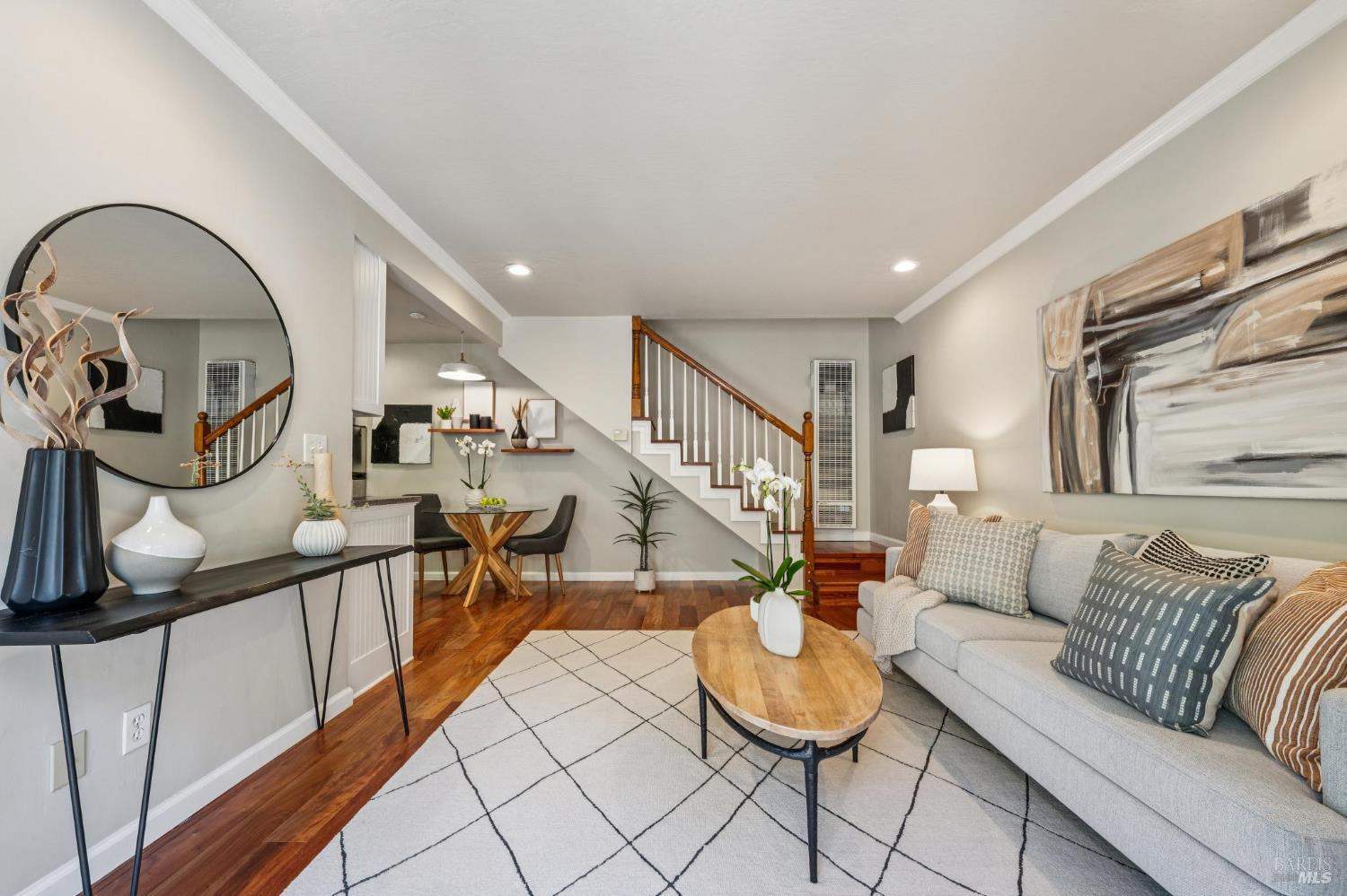384 Pine Hill Road Mill Valley CA 94941