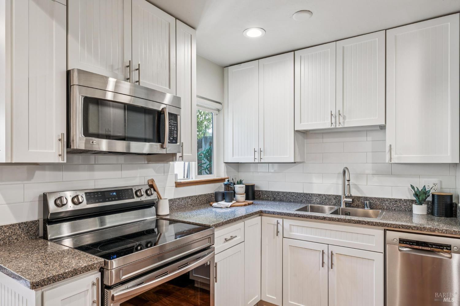 384 Pine Hill Road Mill Valley CA 94941