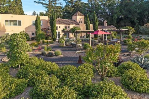 942 Country Club Lane Sonoma CA 95476