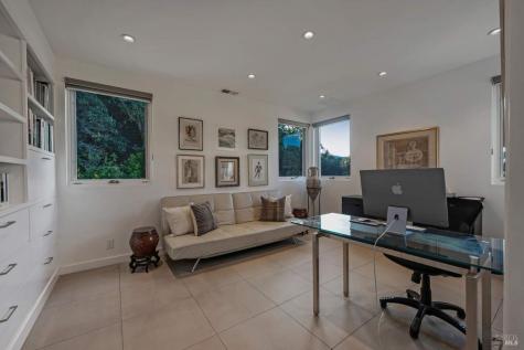 942 Country Club Lane Sonoma CA 95476