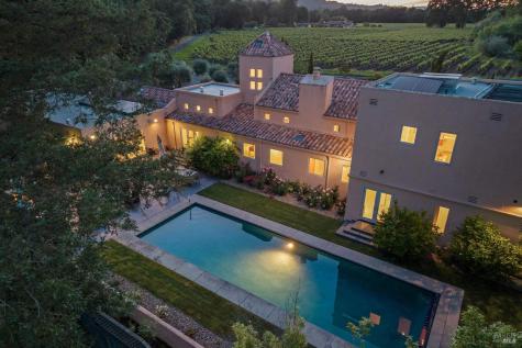 942 Country Club Lane Sonoma CA 95476