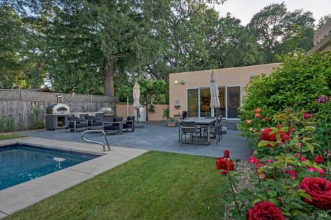 942 Country Club Lane Sonoma CA 95476