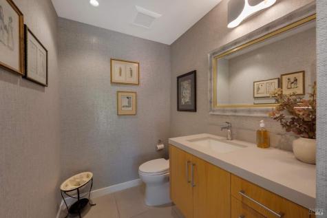 942 Country Club Lane Sonoma CA 95476