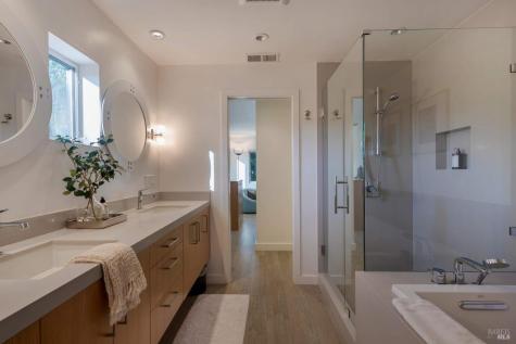 942 Country Club Lane Sonoma CA 95476