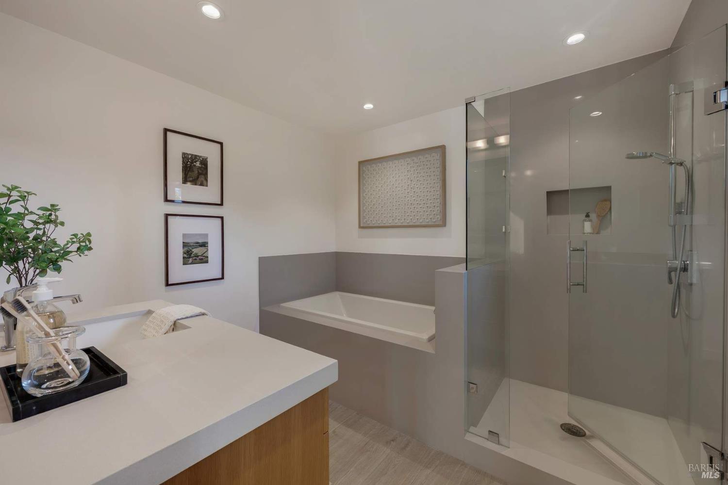 942 Country Club Lane Sonoma CA 95476
