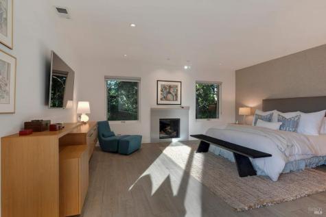 942 Country Club Lane Sonoma CA 95476