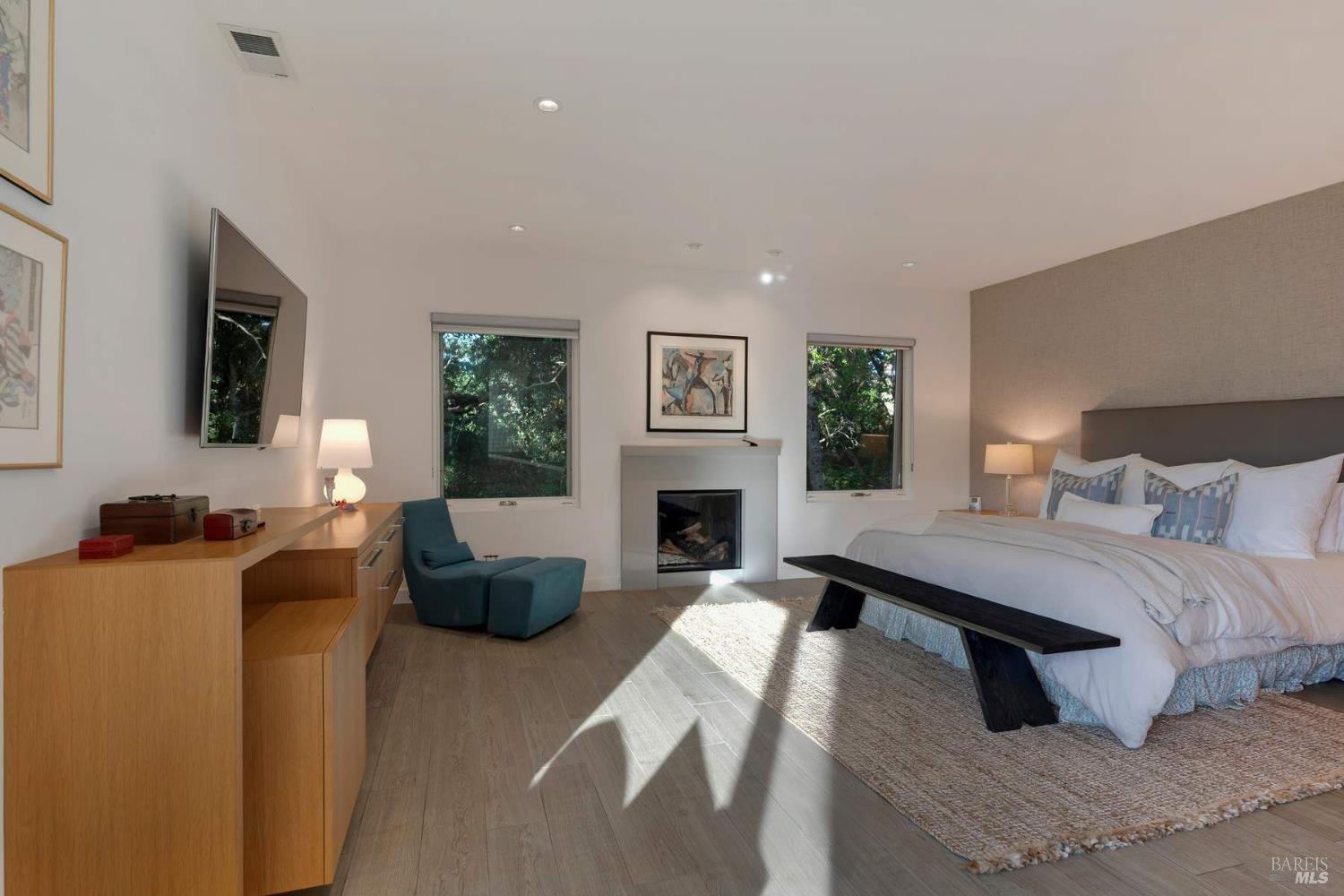 942 Country Club Lane Sonoma CA 95476