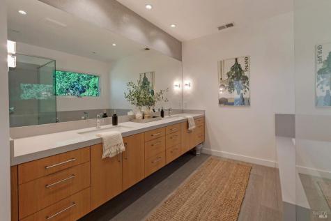 942 Country Club Lane Sonoma CA 95476