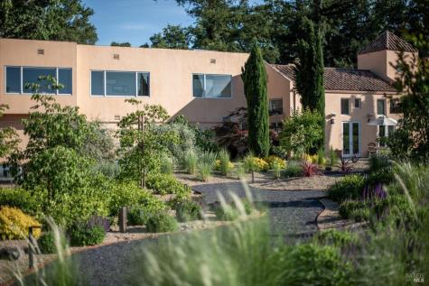 942 Country Club Lane Sonoma CA 95476
