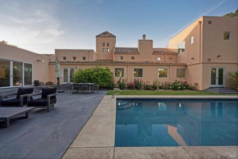 942 Country Club Lane Sonoma CA 95476