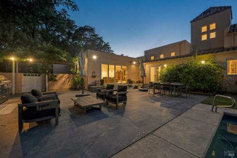 942 Country Club Lane Sonoma CA 95476