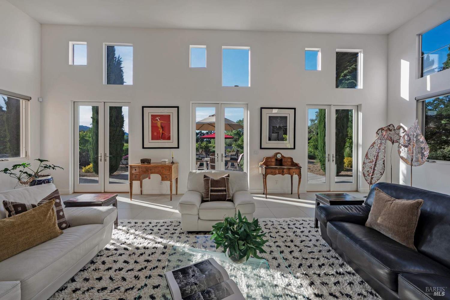942 Country Club Lane Sonoma CA 95476