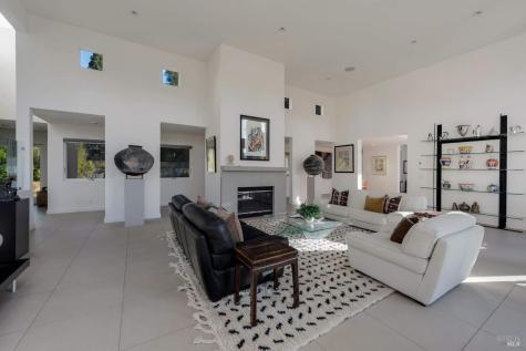 942 Country Club Lane Sonoma CA 95476