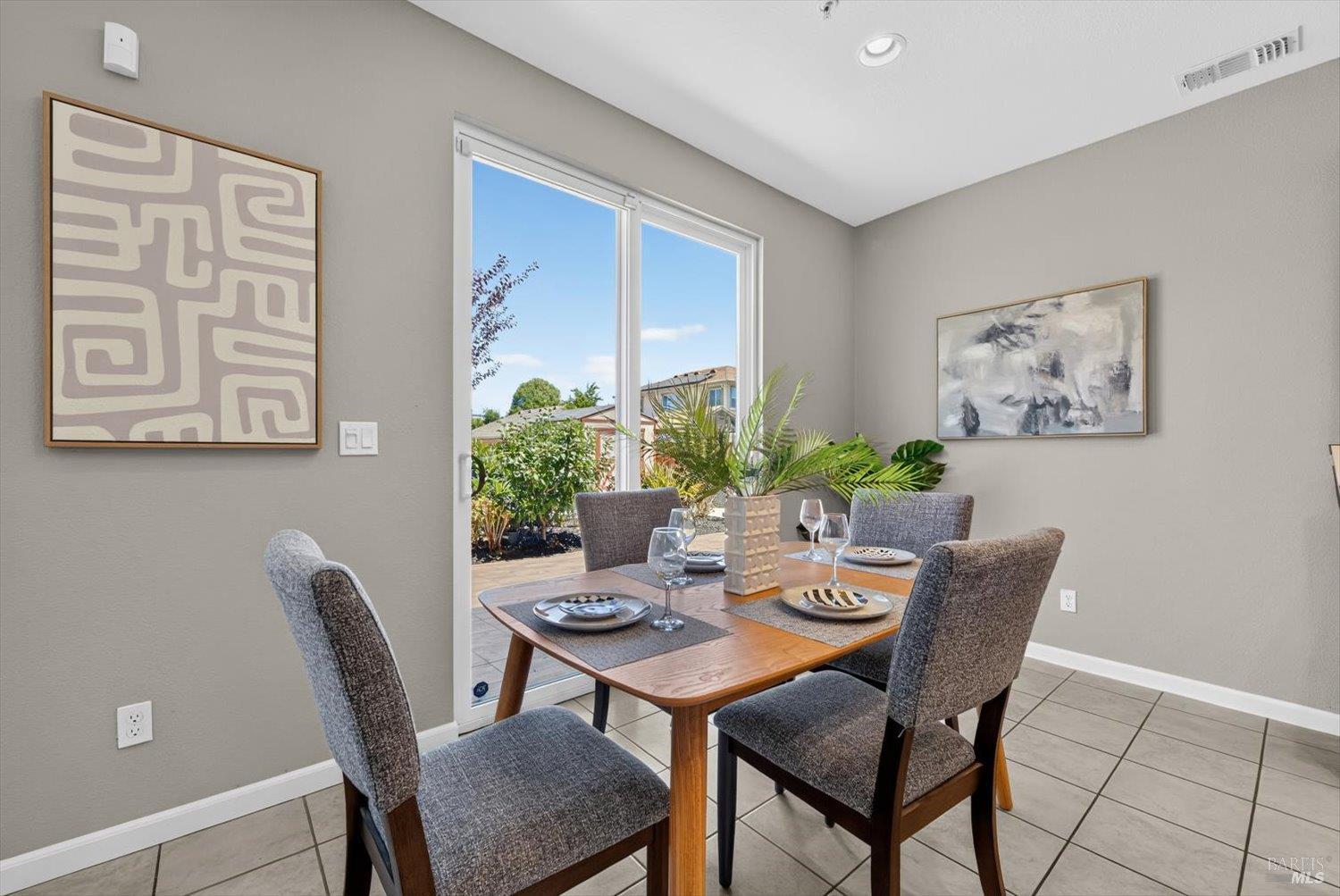 1211 Eton Court Fairfield CA 94533