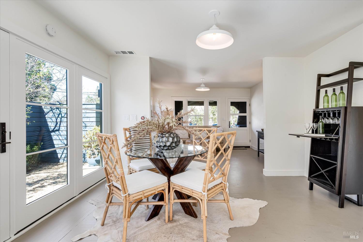 945 Brown Street St. Helena CA 94574