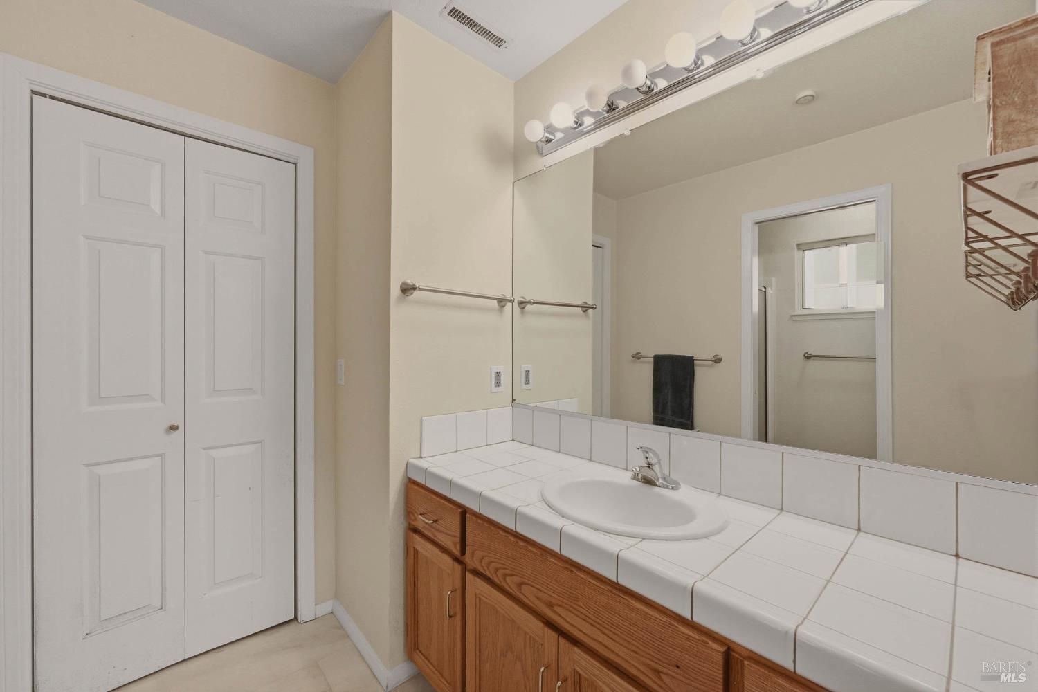 253 Circle Oaks Drive Napa CA 94558