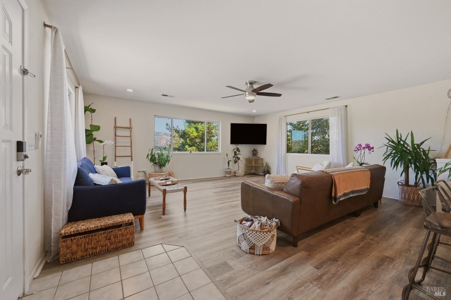 253 Circle Oaks Drive Napa CA 94558