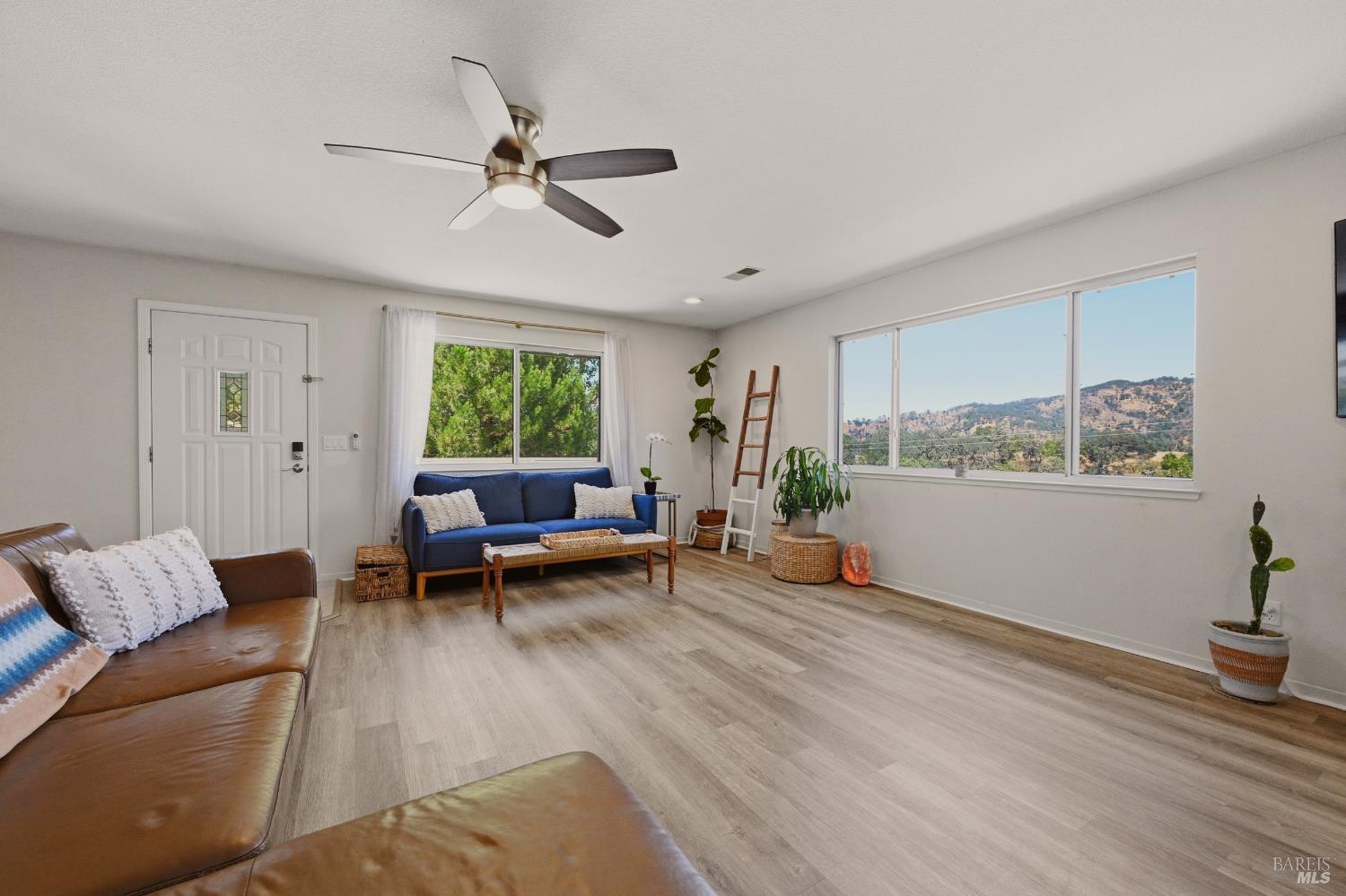 253 Circle Oaks Drive Napa CA 94558