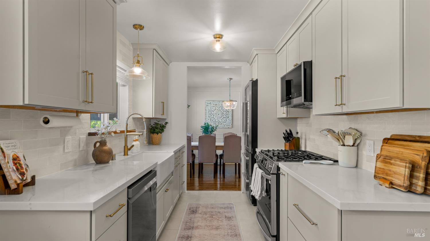 536 Minahen Street Napa CA 94559