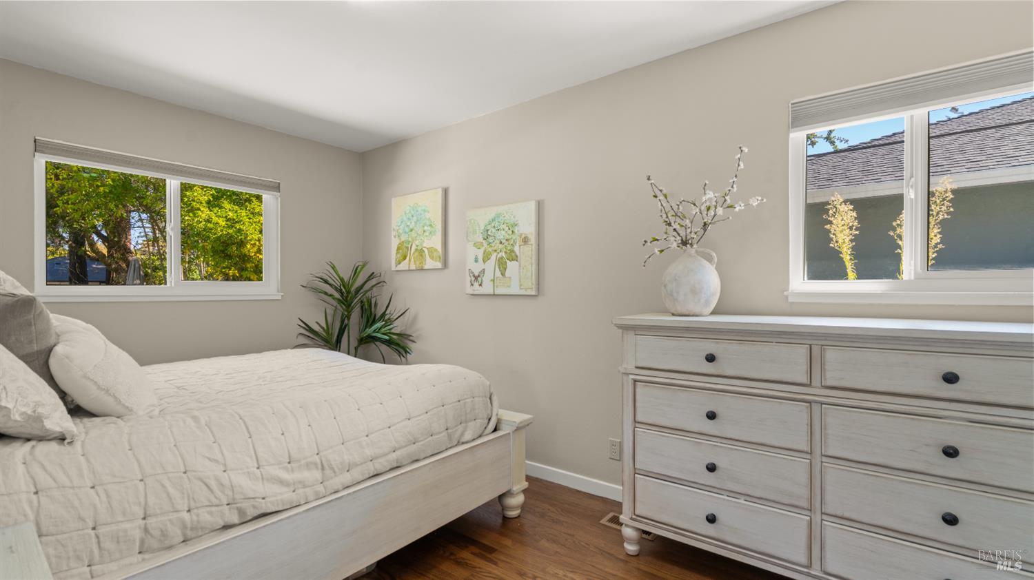 536 Minahen Street Napa CA 94559