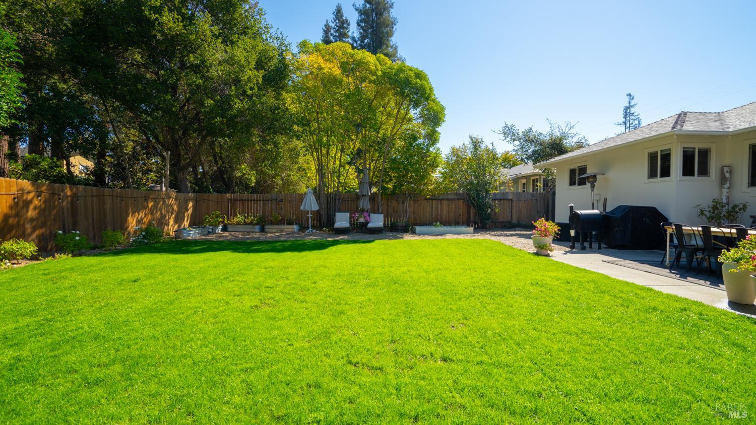 536 Minahen Street Napa CA 94559