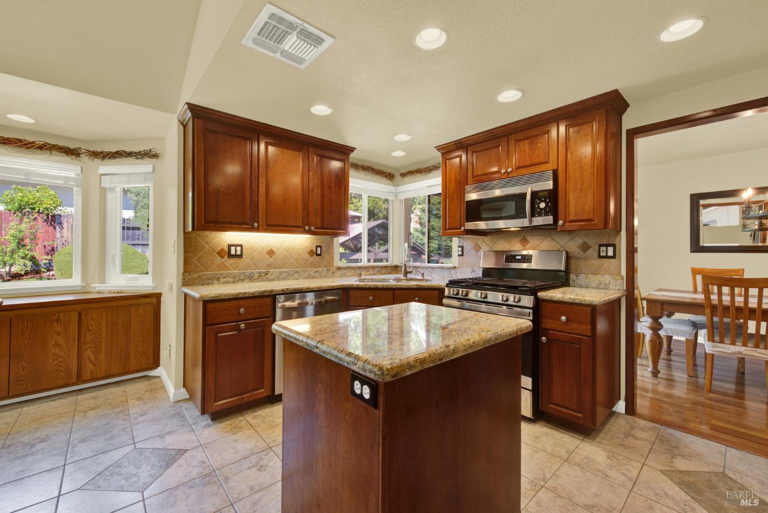 212 Wrentham Drive Vacaville CA 95688