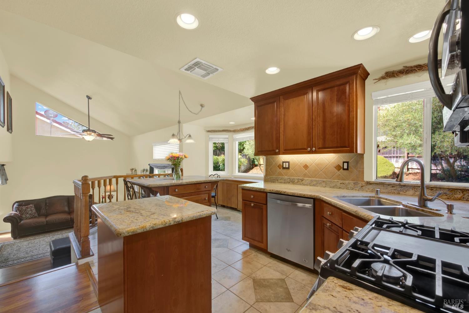 212 Wrentham Drive Vacaville CA 95688