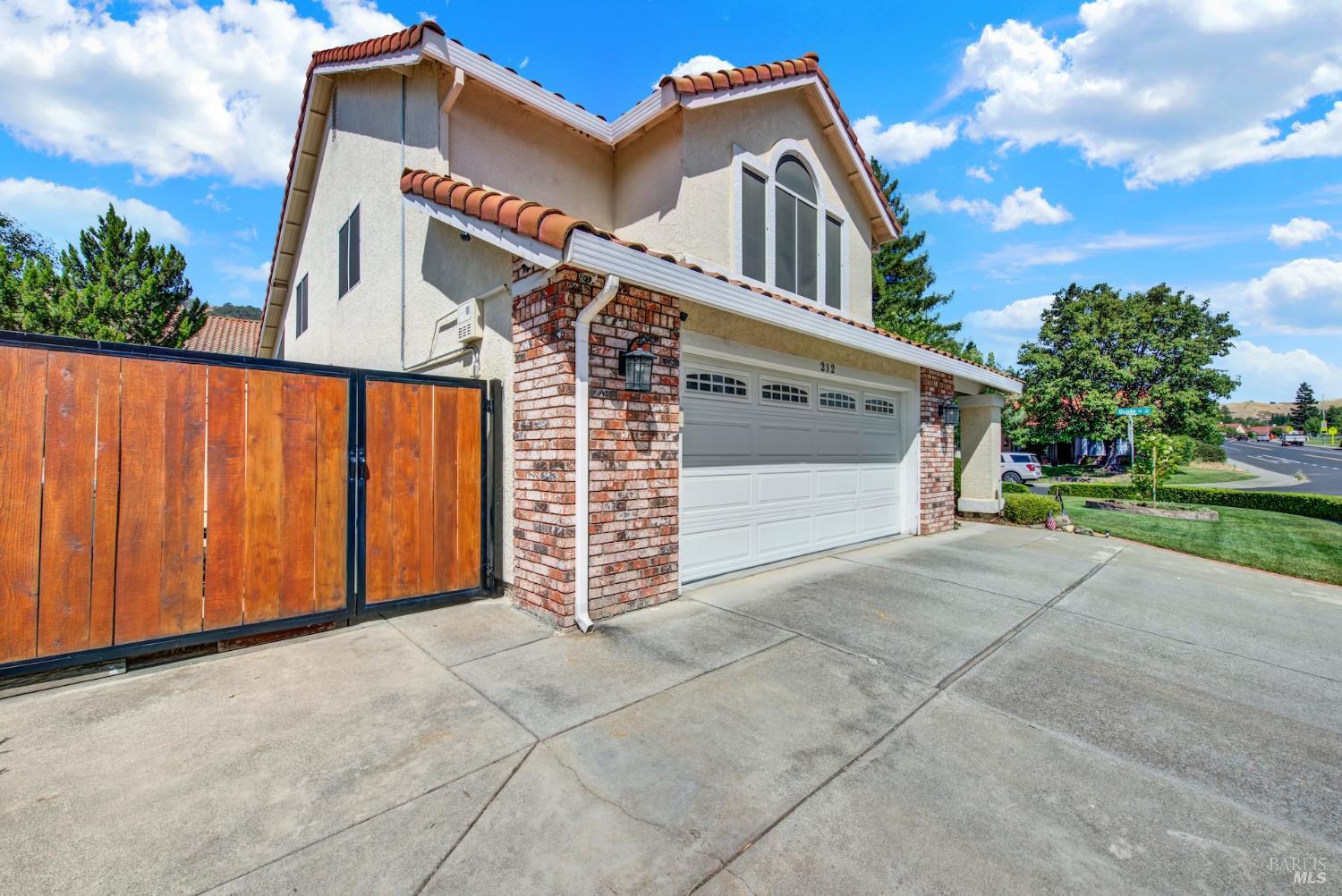 212 Wrentham Drive Vacaville CA 95688