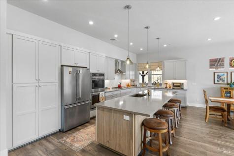 573 Misty Court Santa Rosa CA 95403