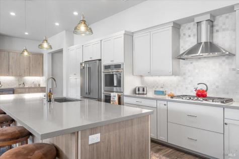 573 Misty Court Santa Rosa CA 95403