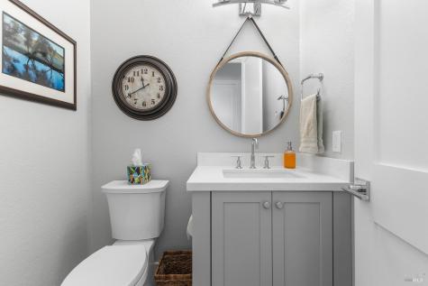 573 Misty Court Santa Rosa CA 95403