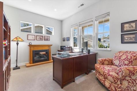 573 Misty Court Santa Rosa CA 95403