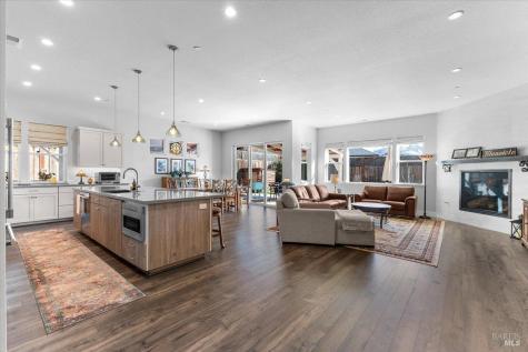 573 Misty Court Santa Rosa CA 95403