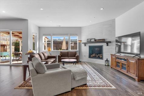 573 Misty Court Santa Rosa CA 95403