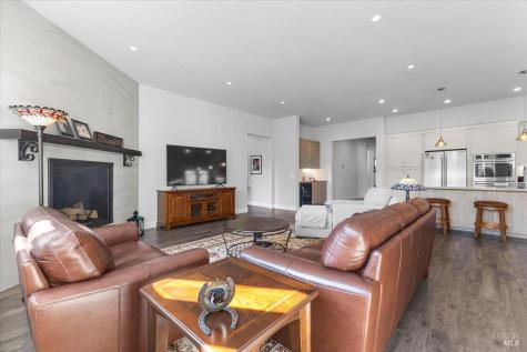 573 Misty Court Santa Rosa CA 95403