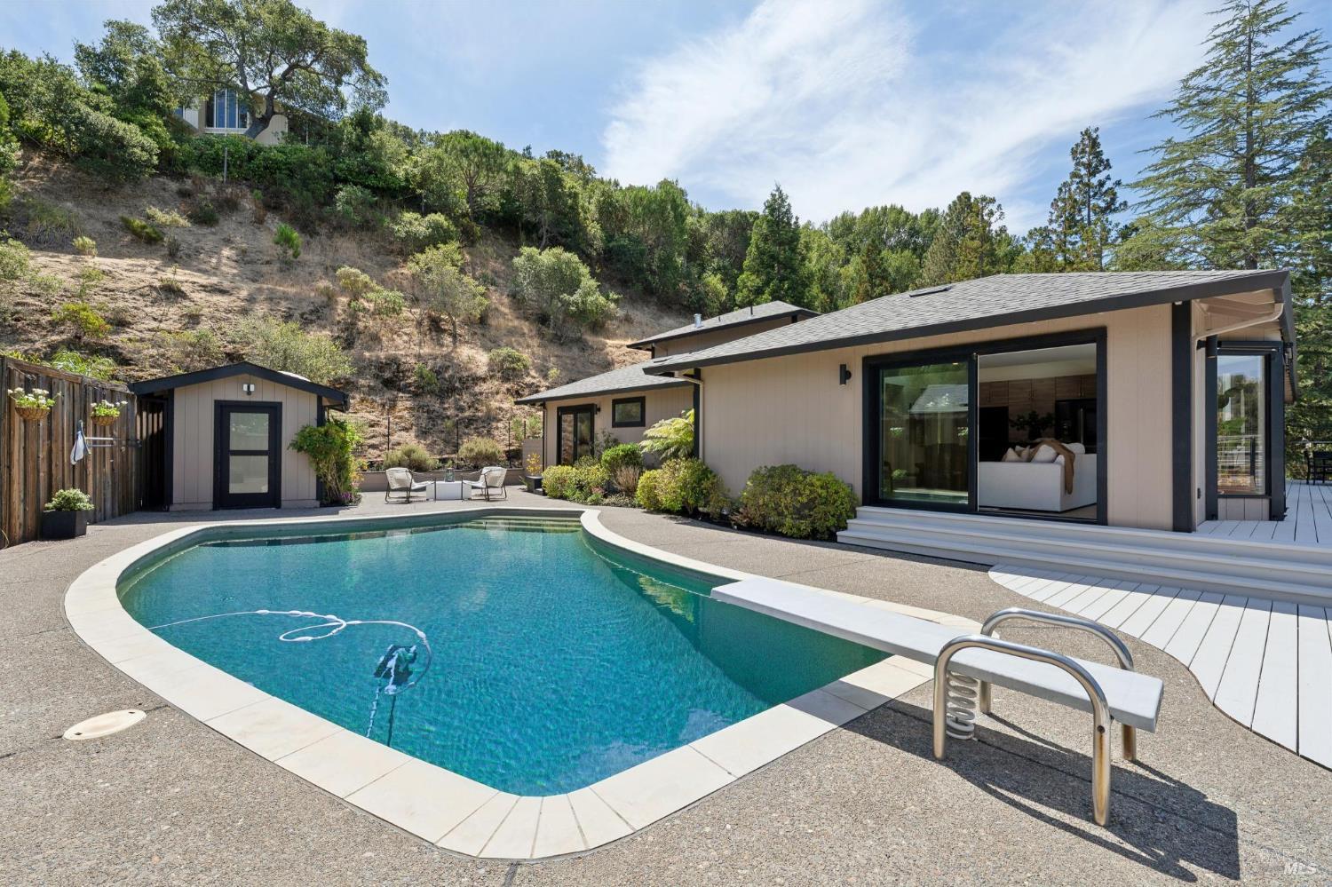 211 Fairway Drive Novato CA 94949