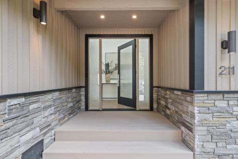 211 Fairway Drive Novato CA 94949