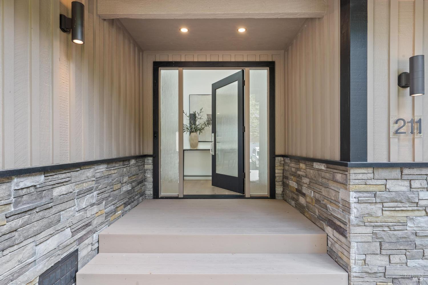 211 Fairway Drive Novato CA 94949