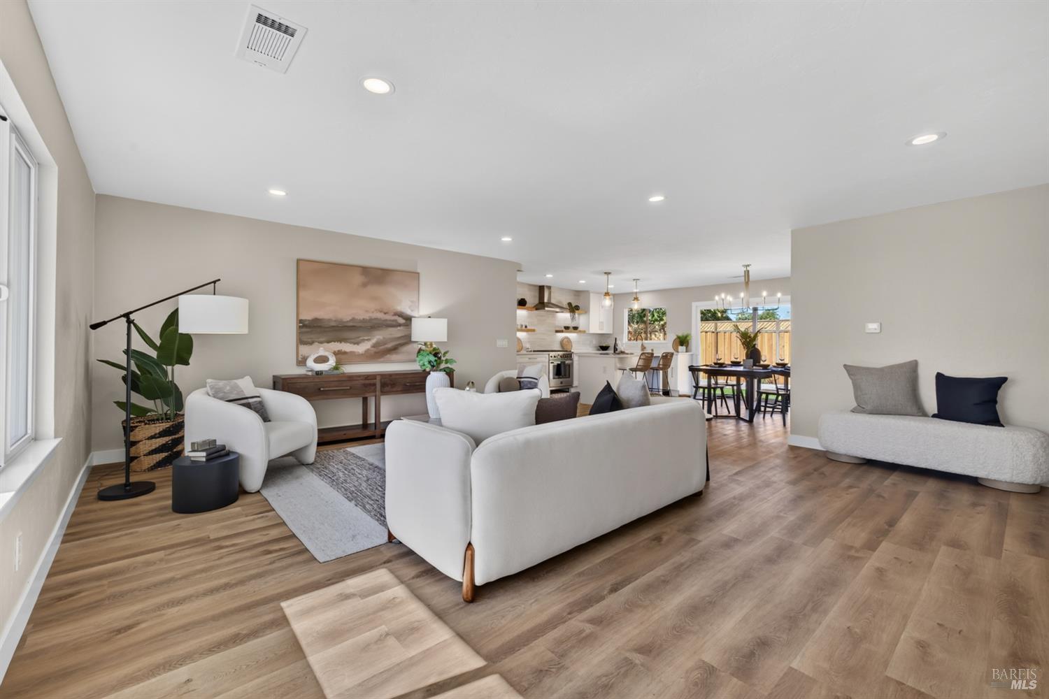 1669 San Marino Drive Petaluma CA 94954