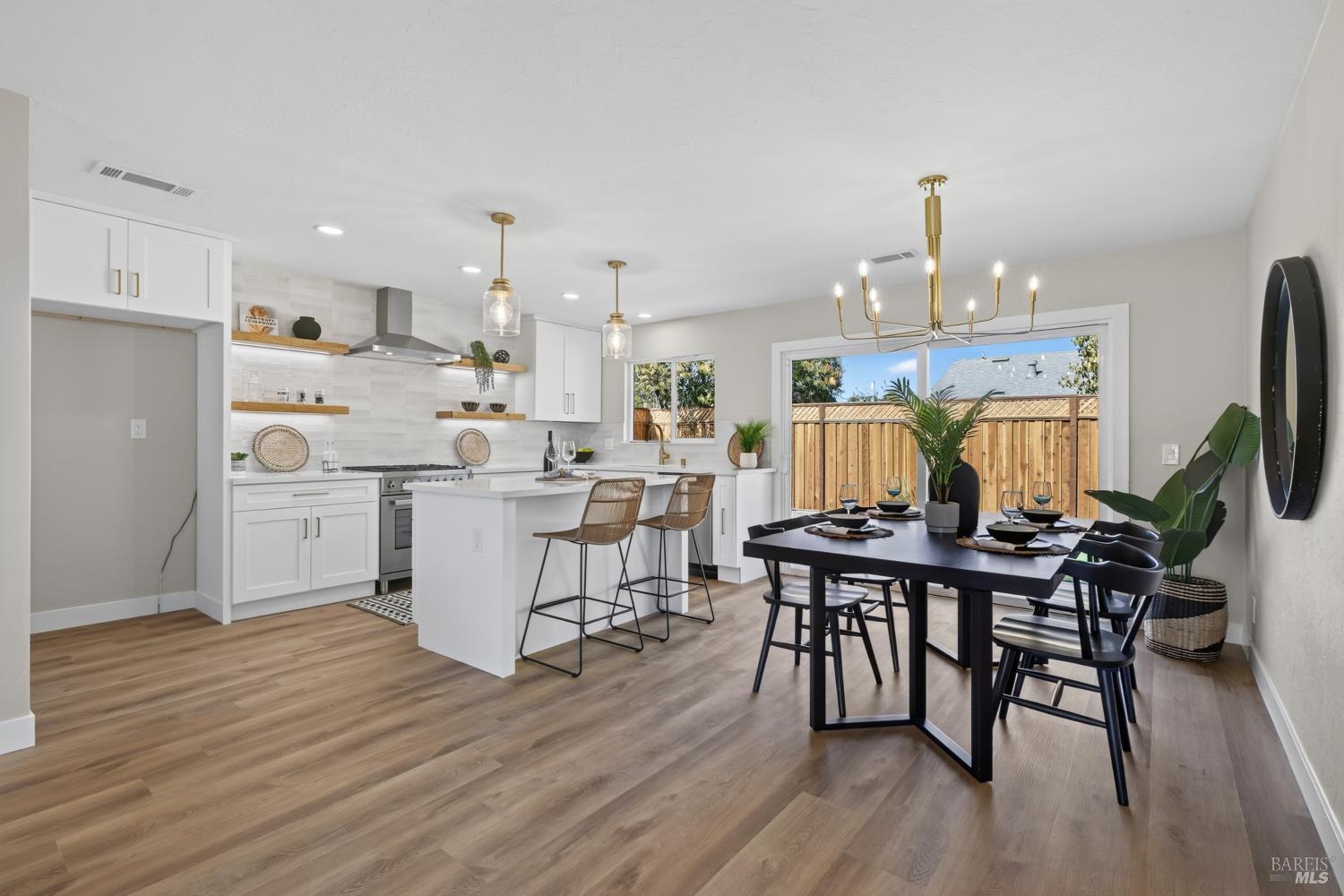 1669 San Marino Drive Petaluma CA 94954