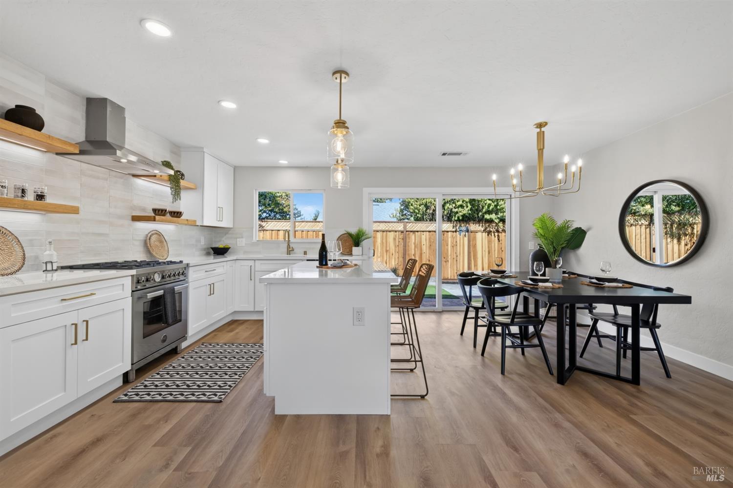 1669 San Marino Drive Petaluma CA 94954