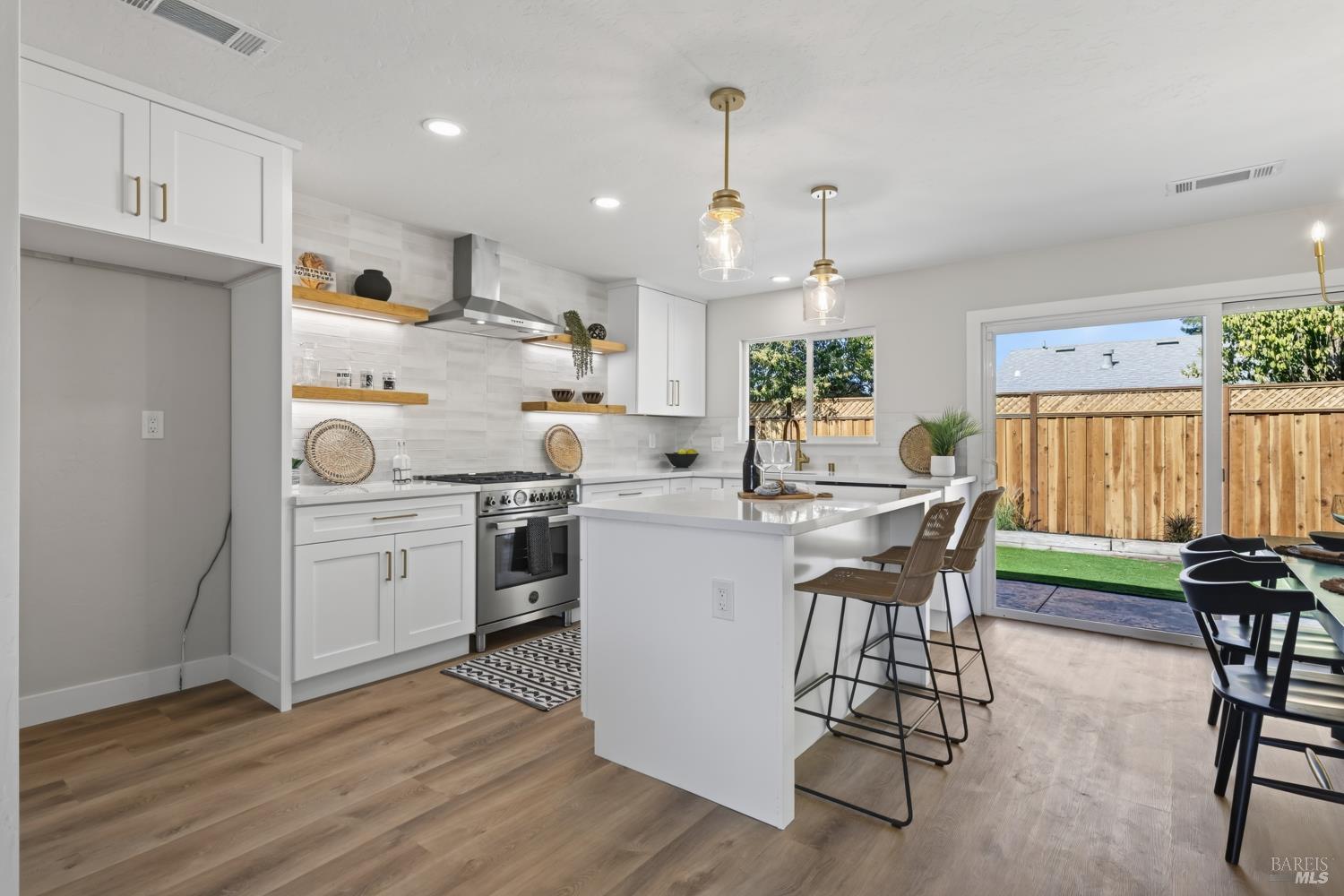 1669 San Marino Drive Petaluma CA 94954