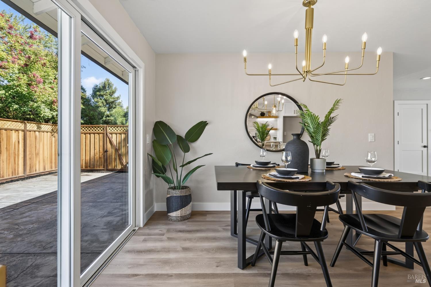 1669 San Marino Drive Petaluma CA 94954