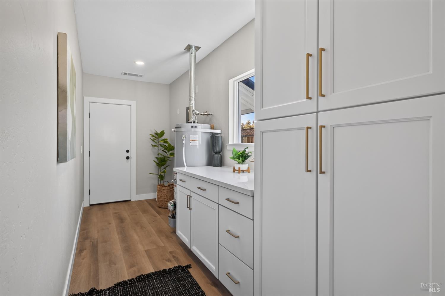 1669 San Marino Drive Petaluma CA 94954