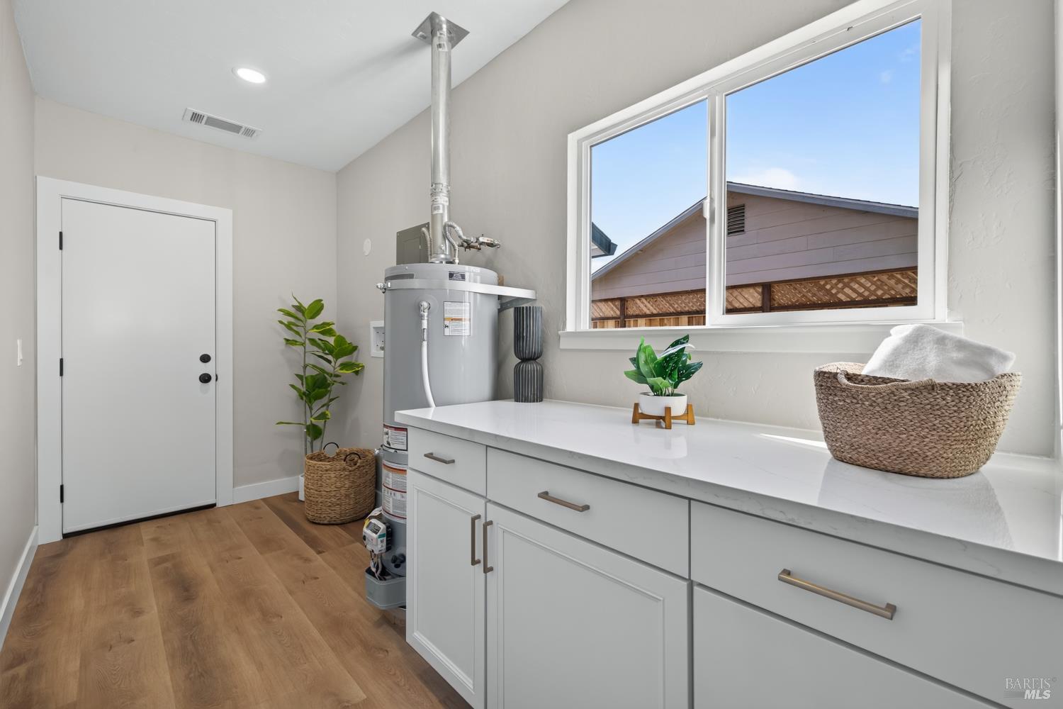 1669 San Marino Drive Petaluma CA 94954